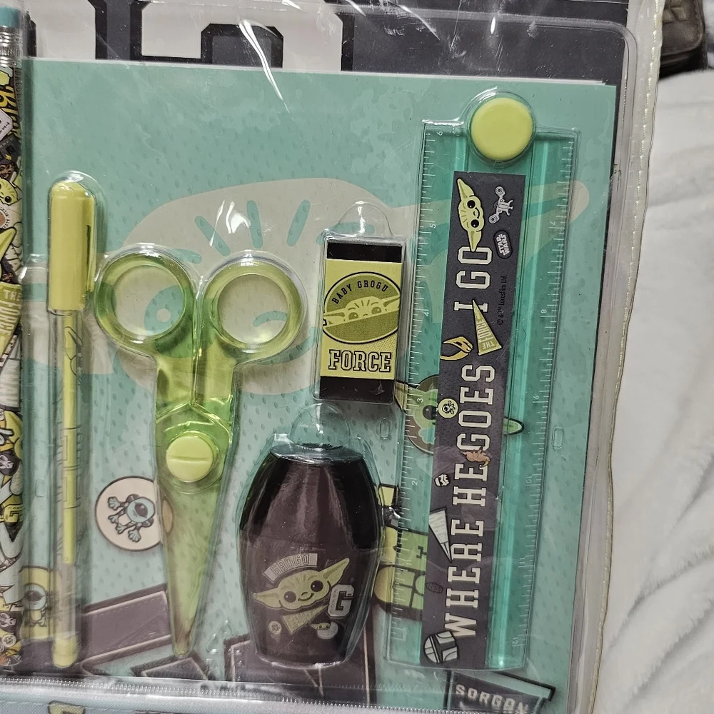 Star Wars Baby Yoda (Grogu) School Supply Stationary Set